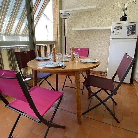 Appartamento T2 With Balcony Close To The Sea *